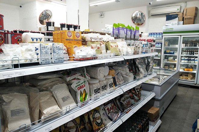 Một góc nhỏ bày nguyên liệu làm bánh của DVP Market - Địa chỉ bán đồ làm bánh uy tín và chất lượng tại TP.HCM